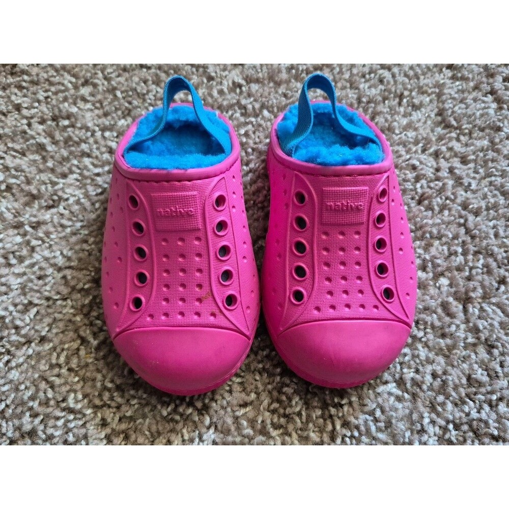 Native toddler shoes size 5c excellent condition- pink